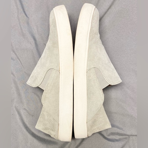 Steve Madden Slip-Ons - Picture 4 of 5